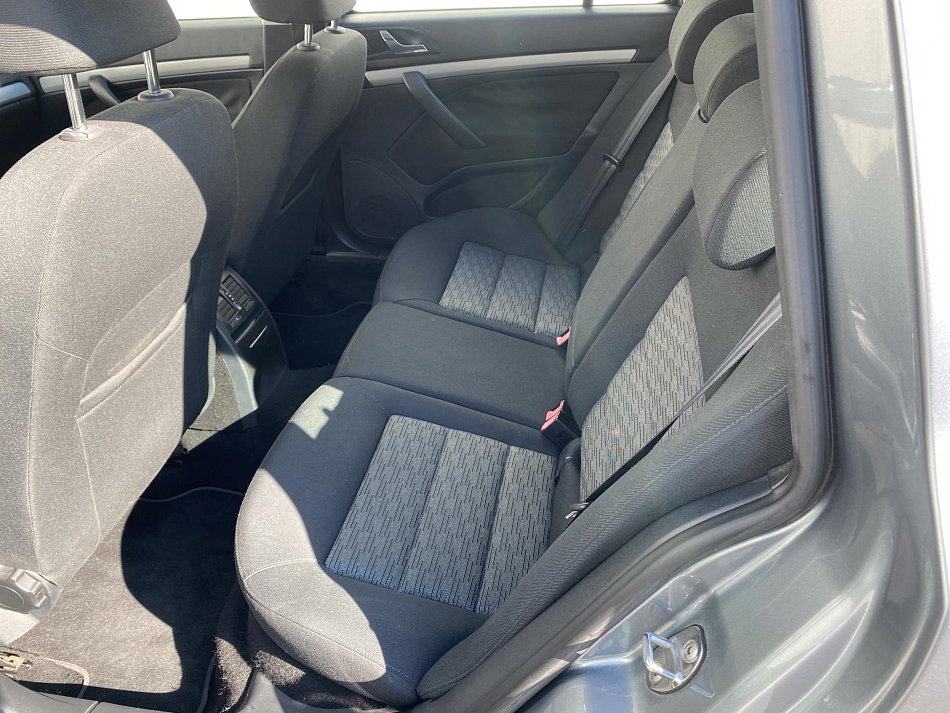 Škoda Octavia II 1.6 TDi Ambiente