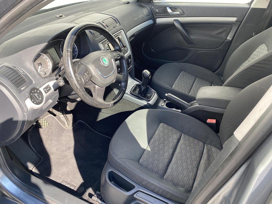 Škoda Octavia II 1.6 TDi Ambiente