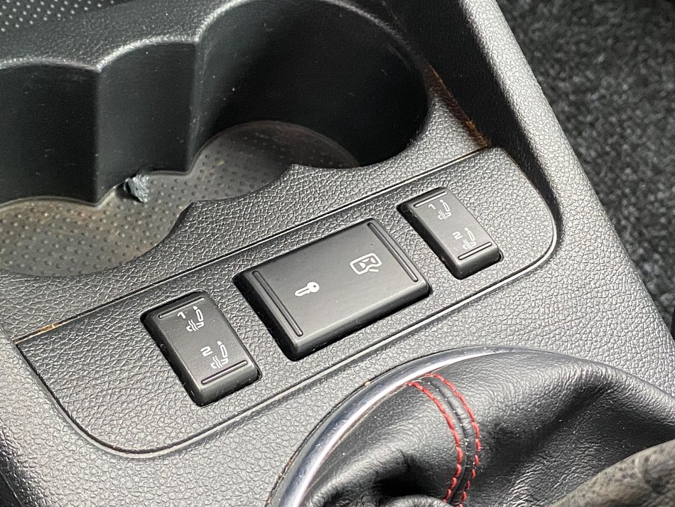 Škoda Roomster 1.2 TSi Noire