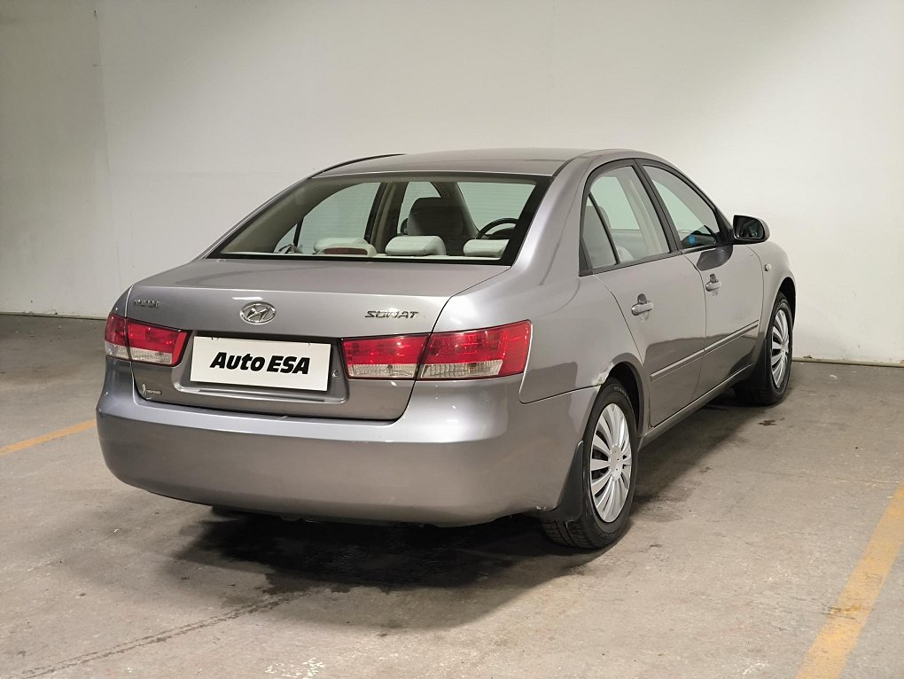 Hyundai Sonata 2.4i 