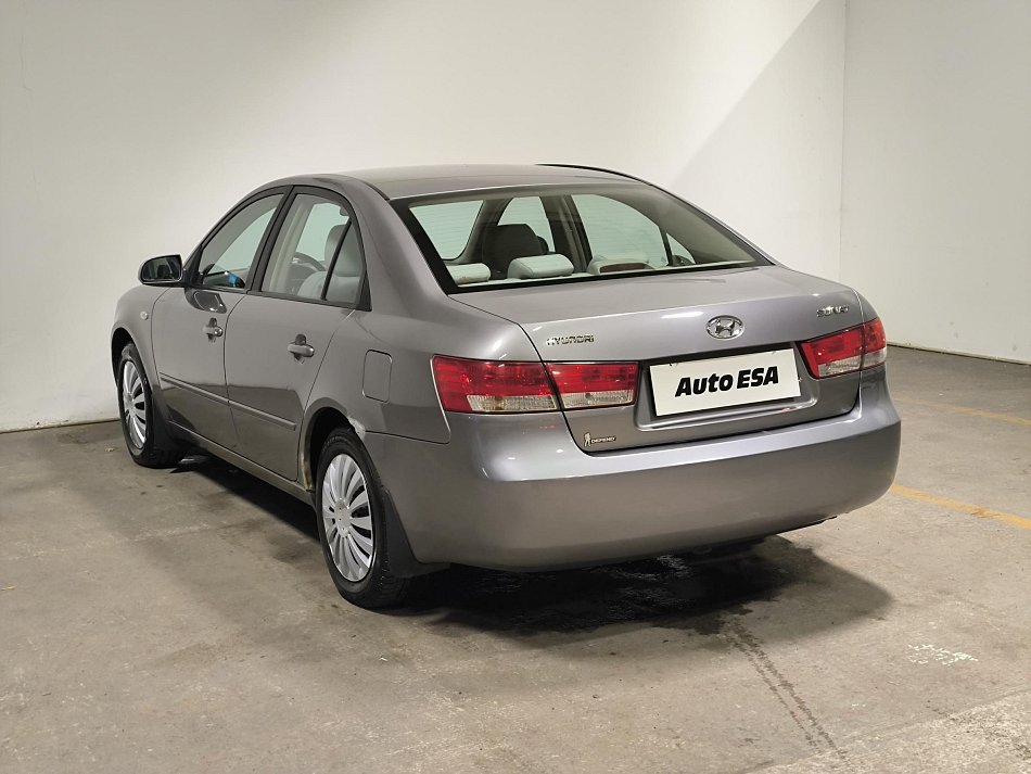 Hyundai Sonata 2.4i 