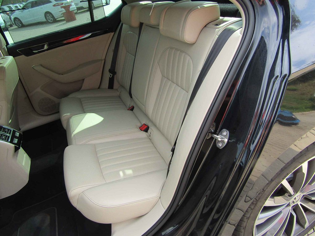 Škoda Superb III 2.0 TDI L&K