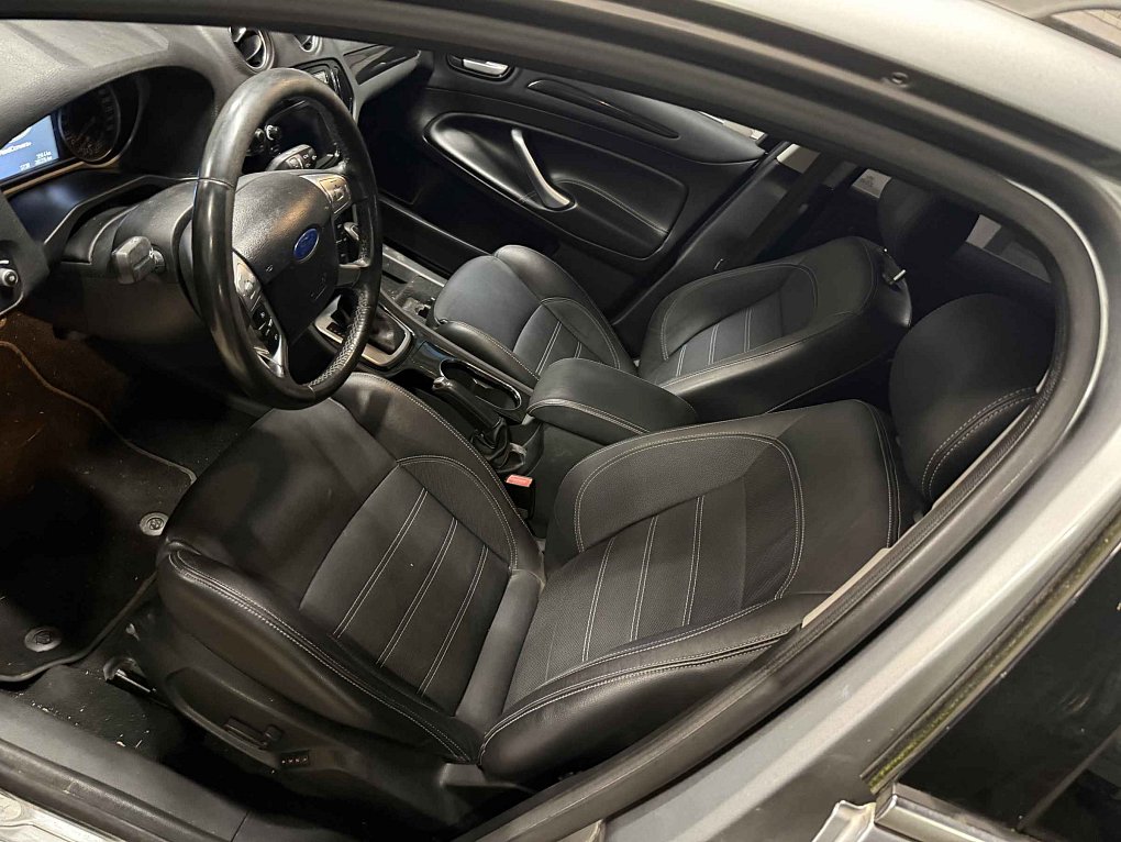 Ford Mondeo 2.0T 