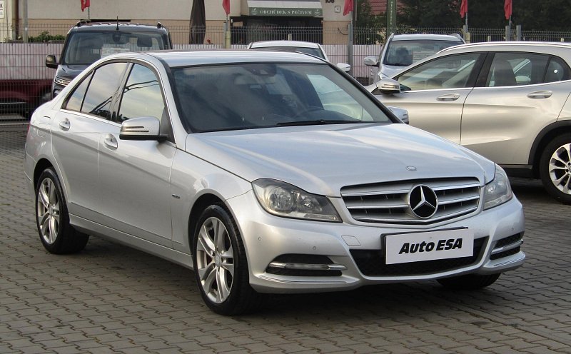 Mercedes-Benz Třída C 2.2CDi  C220