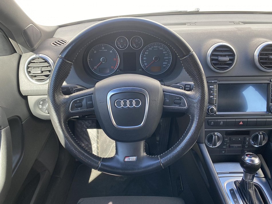 Audi A3 2.0 TDi S-line