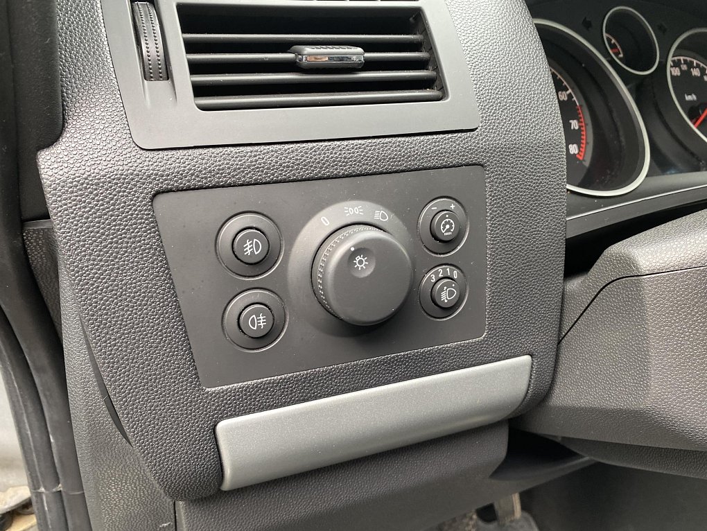 Opel Zafira 1.8i 