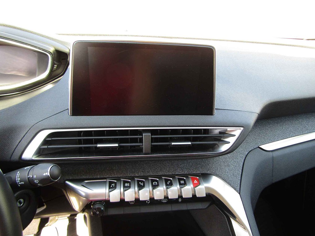 Peugeot 3008 1.2 PT 
