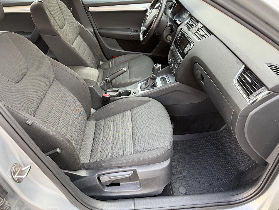 Škoda Octavia III 2.0 TDi Elegance 4x4