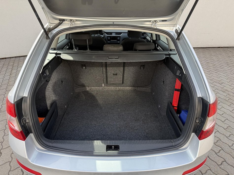 Škoda Octavia III 2.0 TDi Elegance 4x4