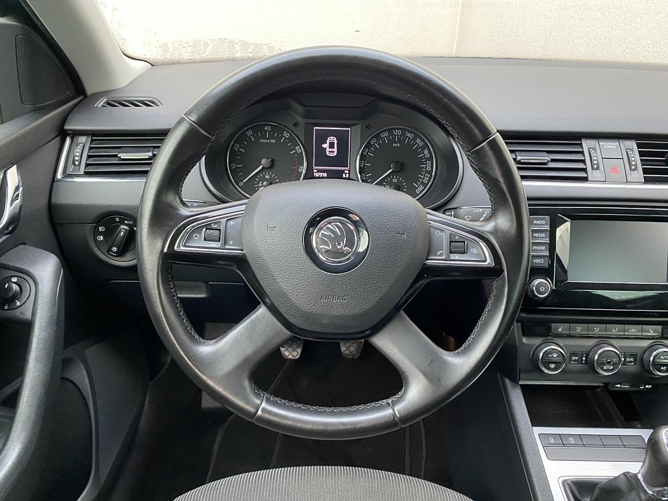 Škoda Octavia III 1.8 TSi Elegance