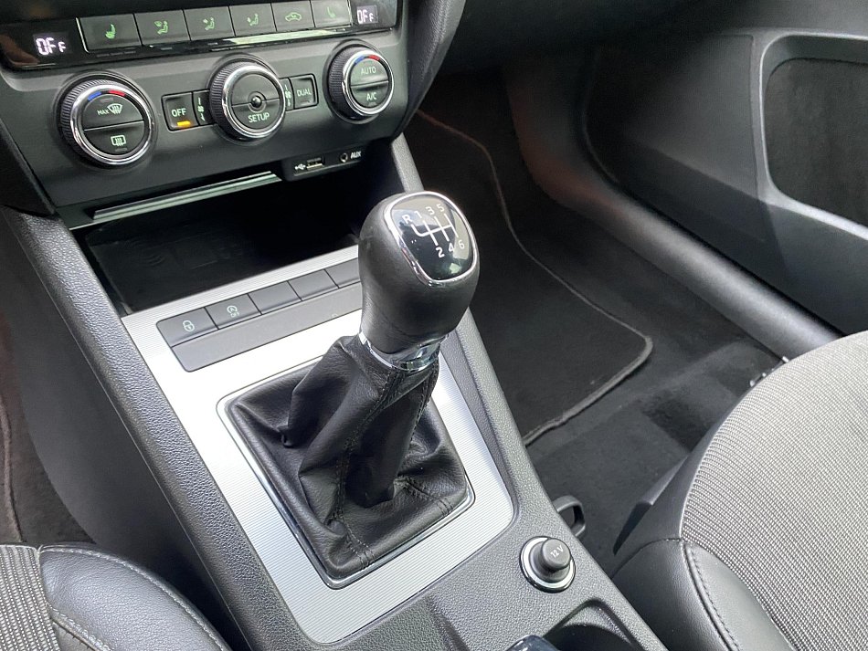 Škoda Octavia III 1.8 TSi Elegance