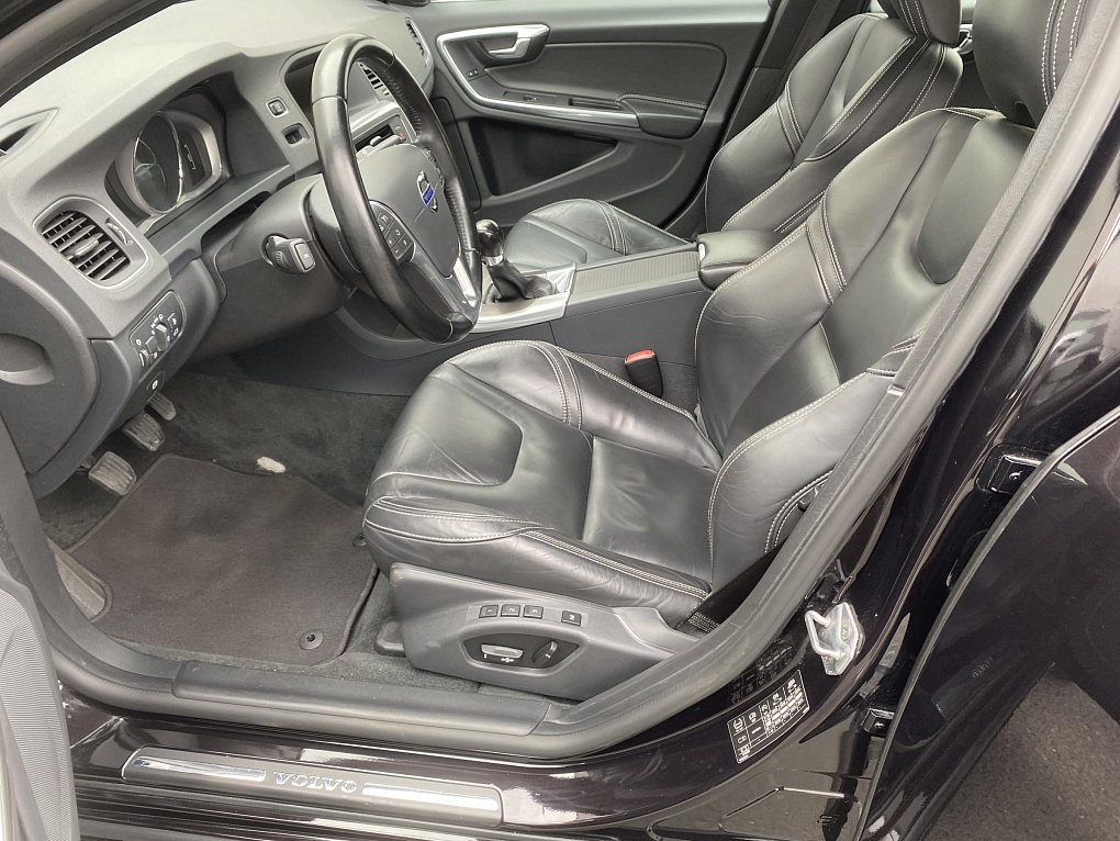 Volvo S60 2.4 D5 Summum