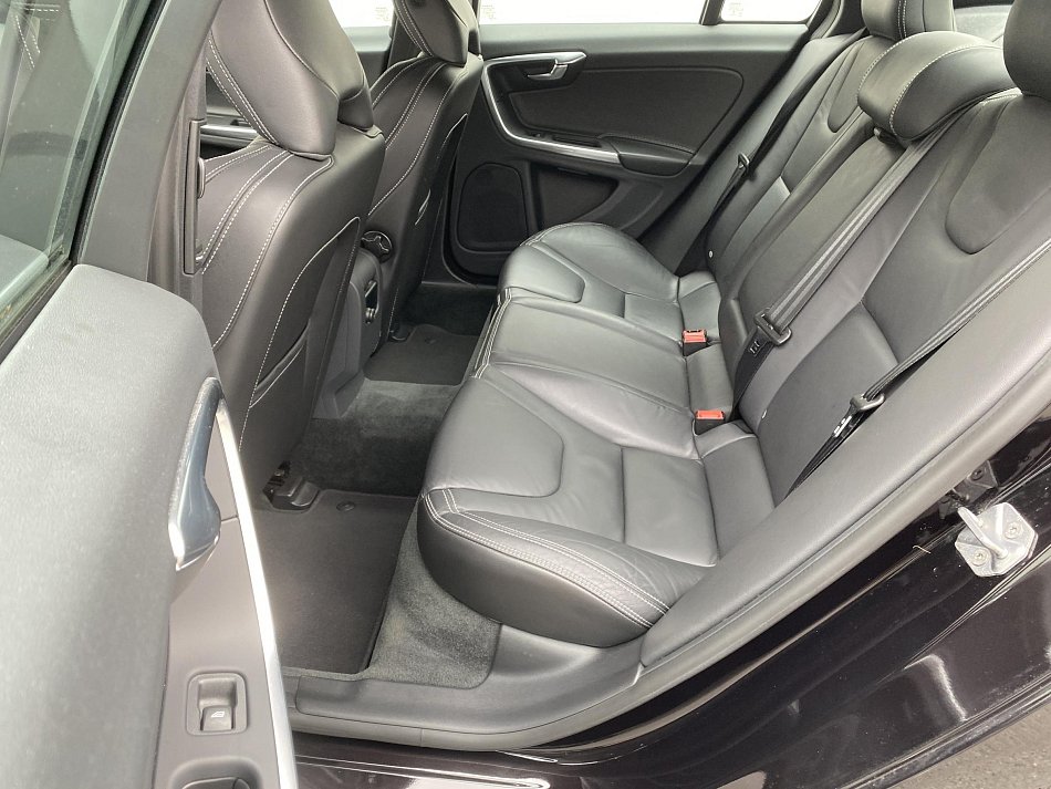 Volvo S60 2.4 D5 Summum