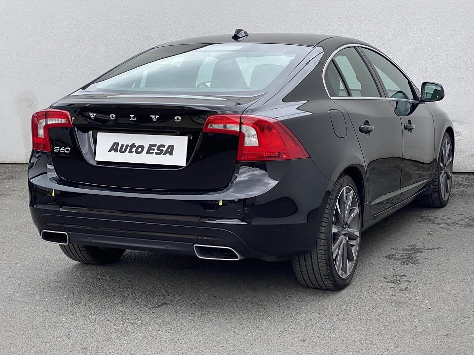 Volvo S60 2.4 D5 Summum
