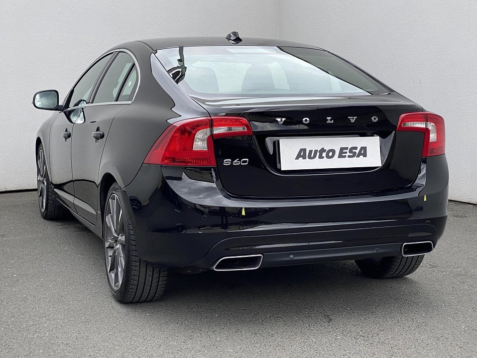 Volvo S60 2.4 D5 Summum