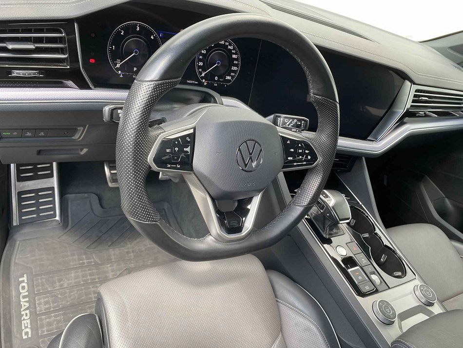 Volkswagen Touareg 3.0 TDi R-Line 4x4
