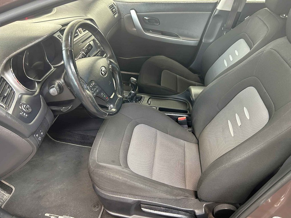 Kia Ceed 1.6GDi  99 kW