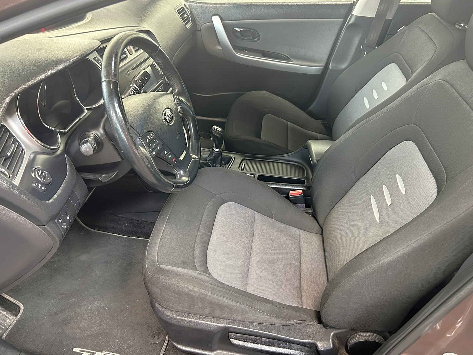 Kia Ceed 1.6GDi  99 kW