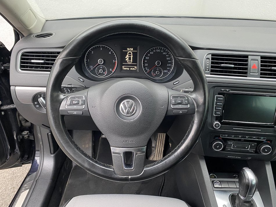 Volkswagen Jetta 1.6 TDi 
