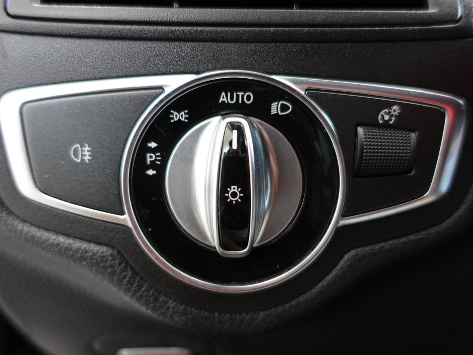 Mercedes-Benz Třída C 2.2CDi  C 220