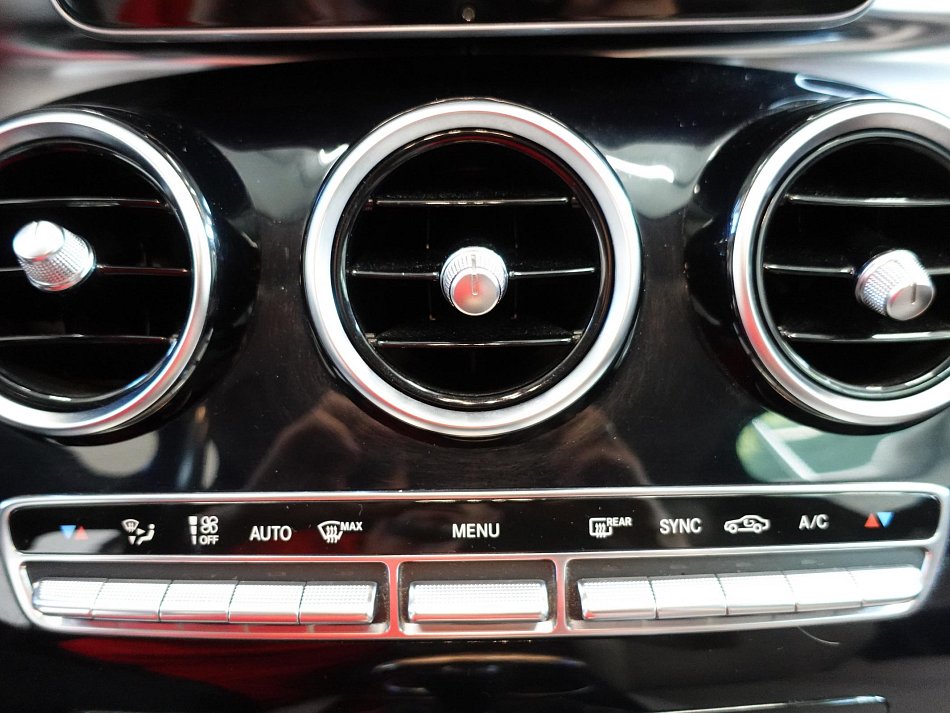 Mercedes-Benz Třída C 2.2CDi  C 220