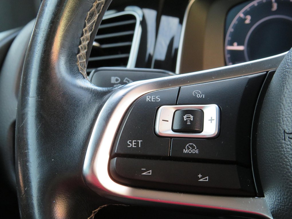 Volkswagen Golf 2.0 TDi GTD