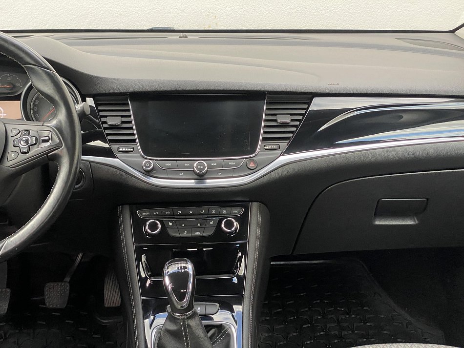 Opel Astra 1.4T 