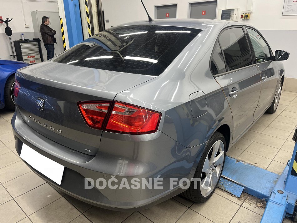 Seat Toledo 1.6 TDi Style salsa
