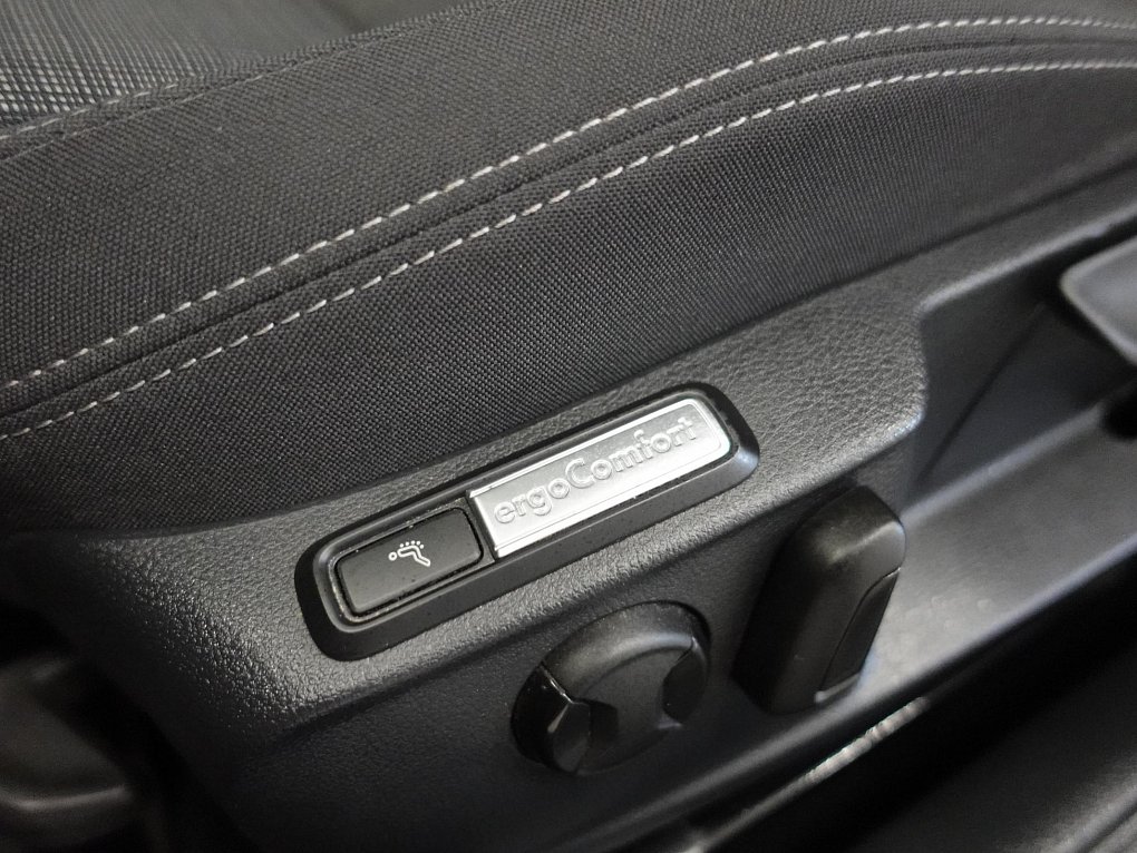 Volkswagen Passat 2.0 TDi 