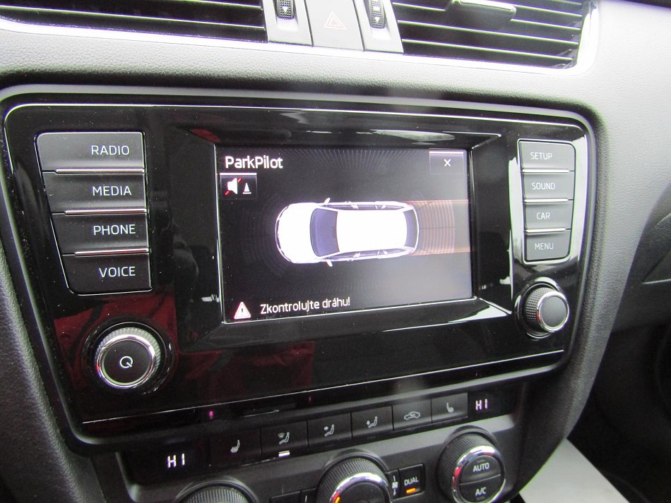 Škoda Octavia III 1.6 TDi Elegance