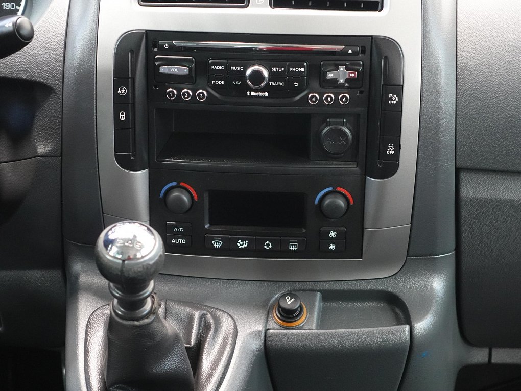 Peugeot Expert 2.0HDi  L2 8míst