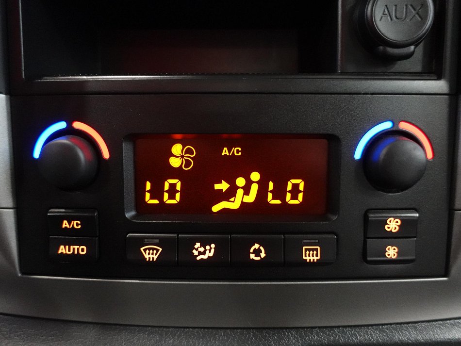 Peugeot Expert 2.0HDi  L2 8míst