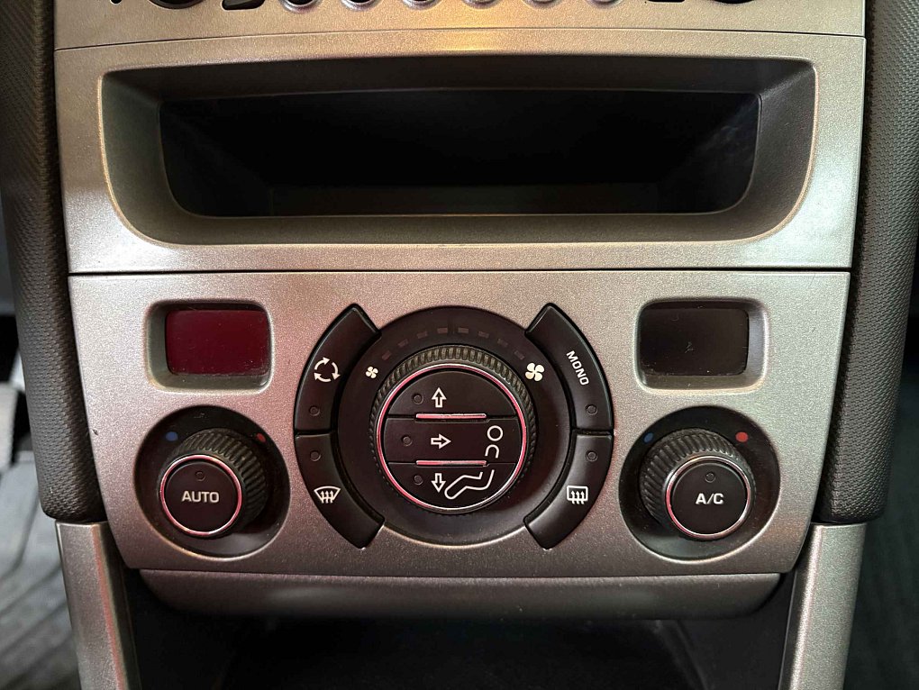 Peugeot 308 1.6 vti 