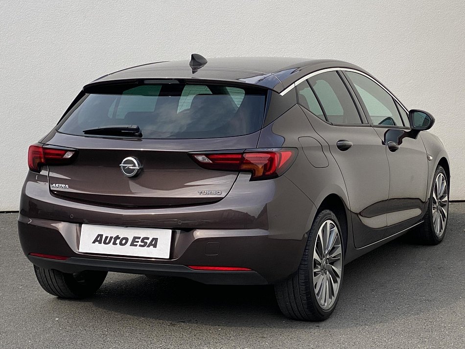 Opel Astra 1.4 T Innovation