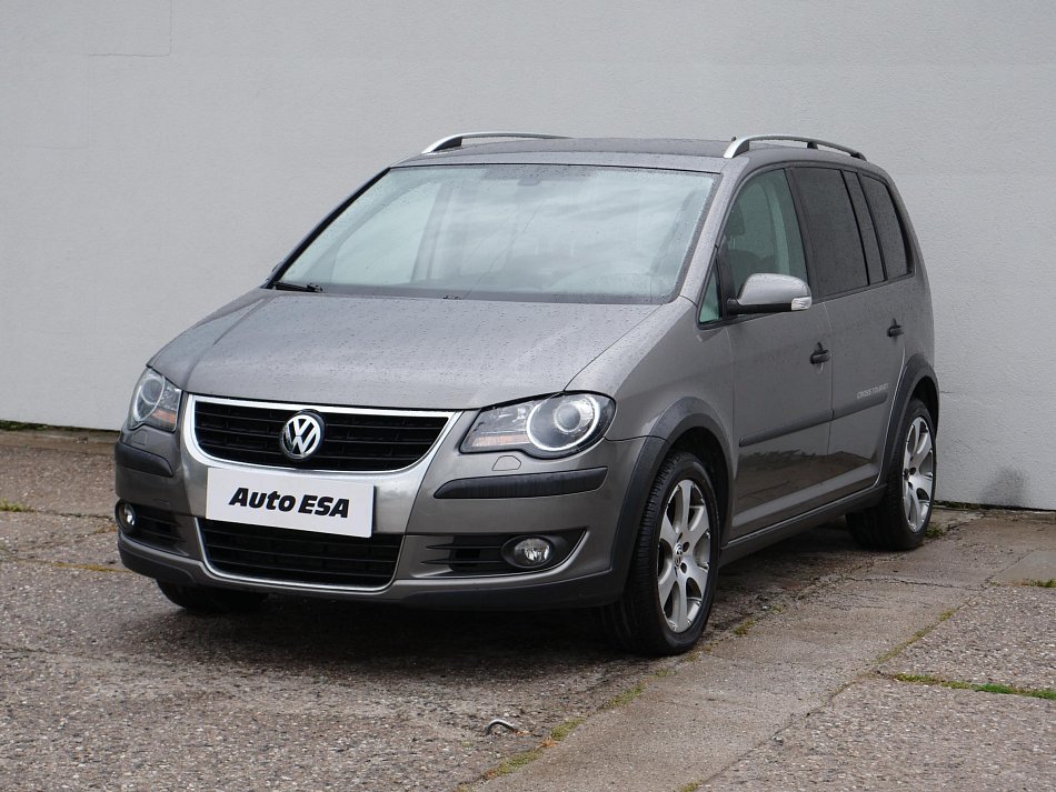 Volkswagen Touran 1.9 TDi CROSS 7míst