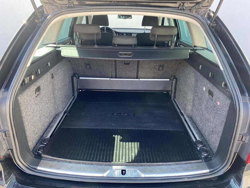 Škoda Superb II 2.0 TDi Ambition