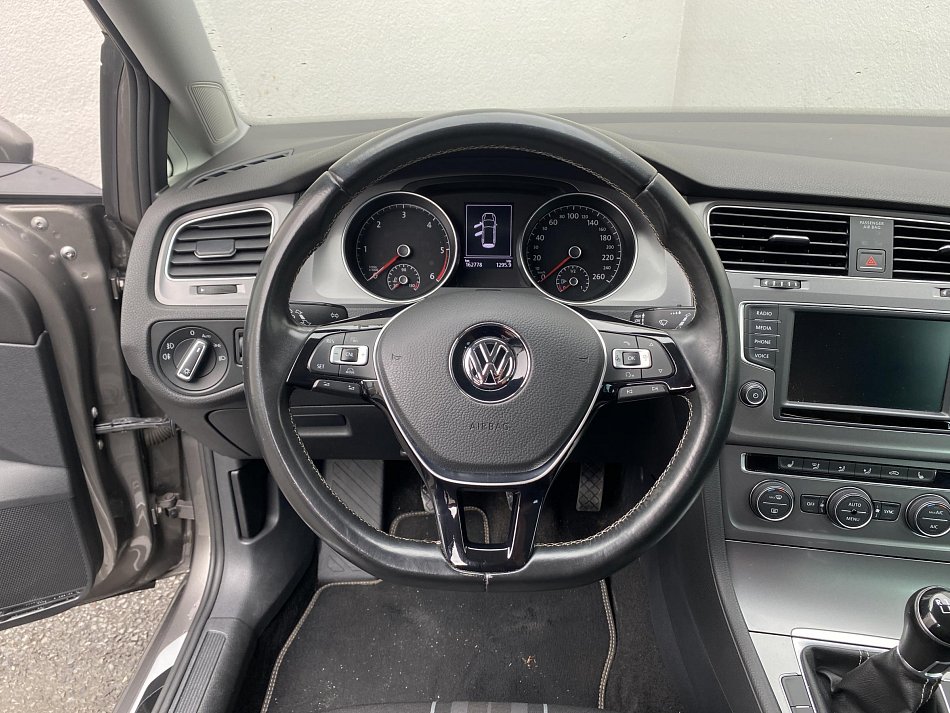 Volkswagen Golf 2.0 TDi Lounge