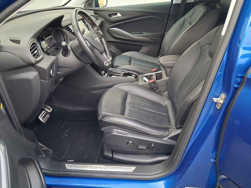 Opel Grandland X 1.2T Ultimate