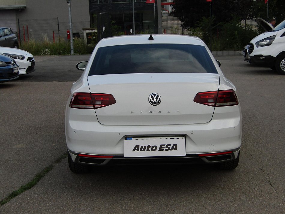 Volkswagen Passat 2.0 TDi Elegance