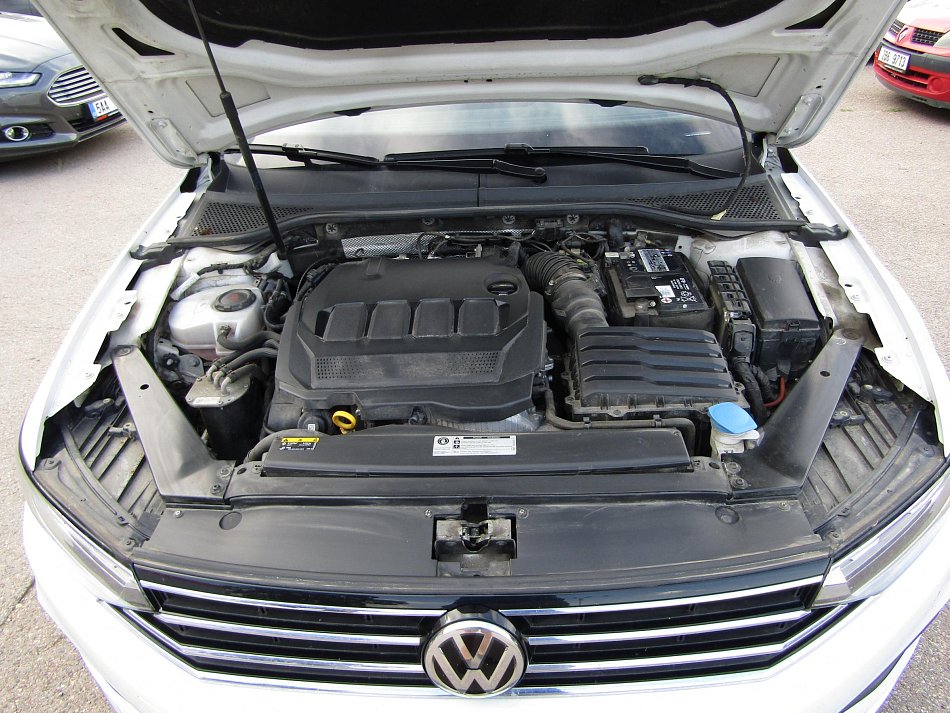 Volkswagen Passat 2.0 TDi Elegance