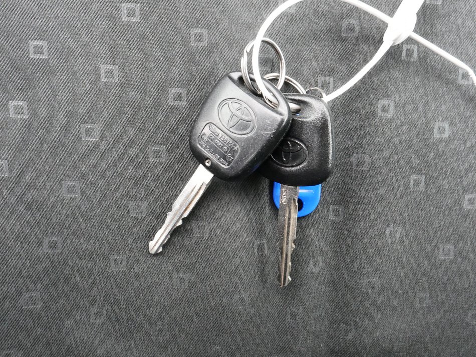 Toyota Yaris 1.3i 