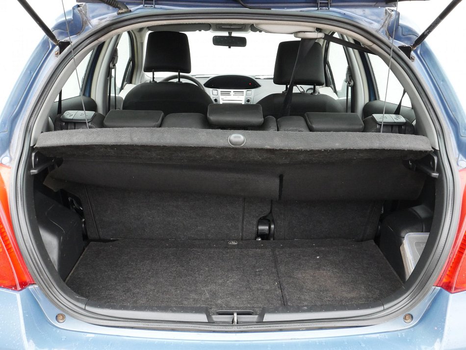 Toyota Yaris 1.3i 