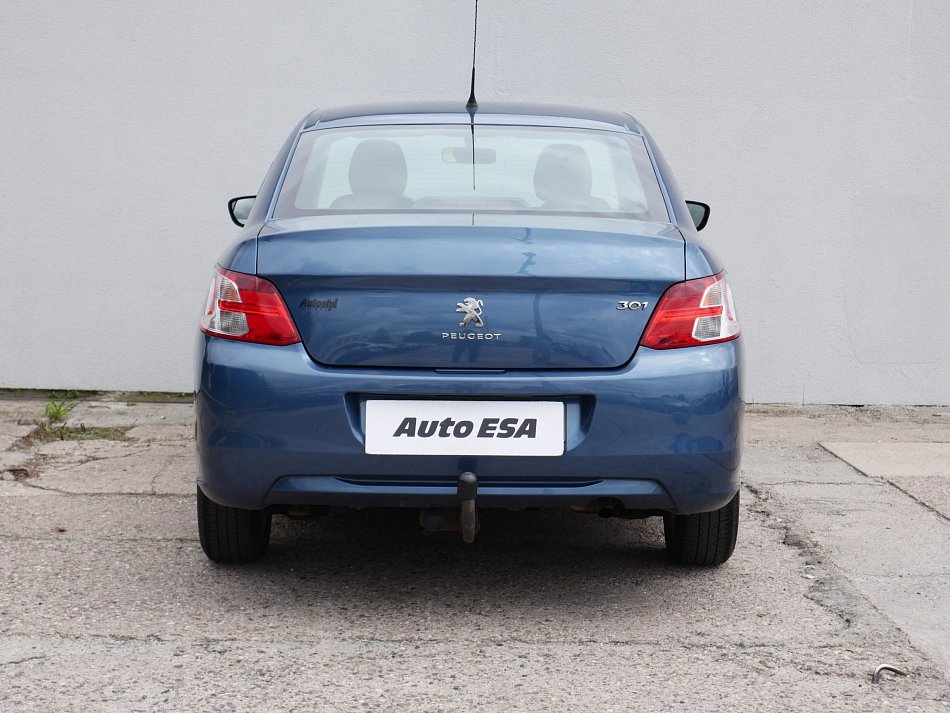 Peugeot 301 1.6 i 
