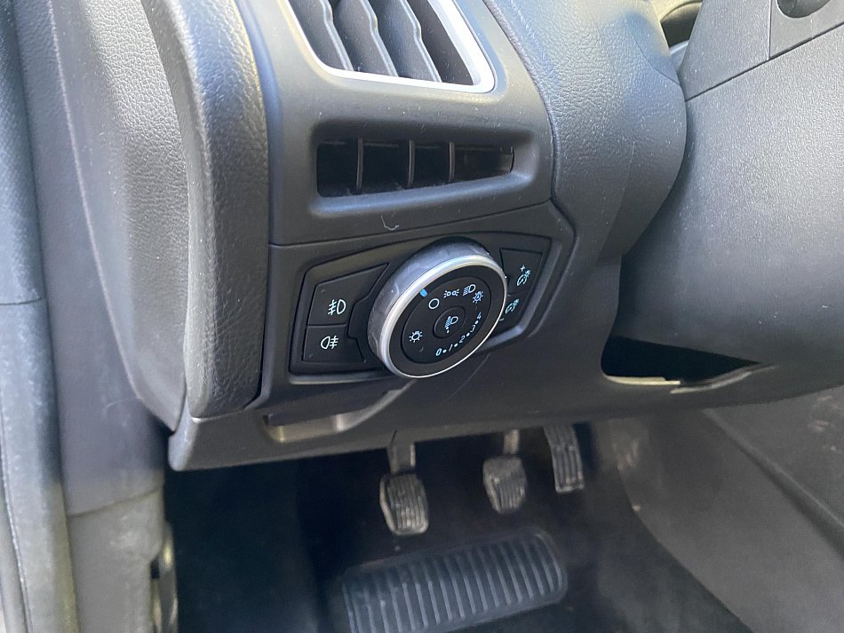 Ford Focus 1.5 EB Titanium