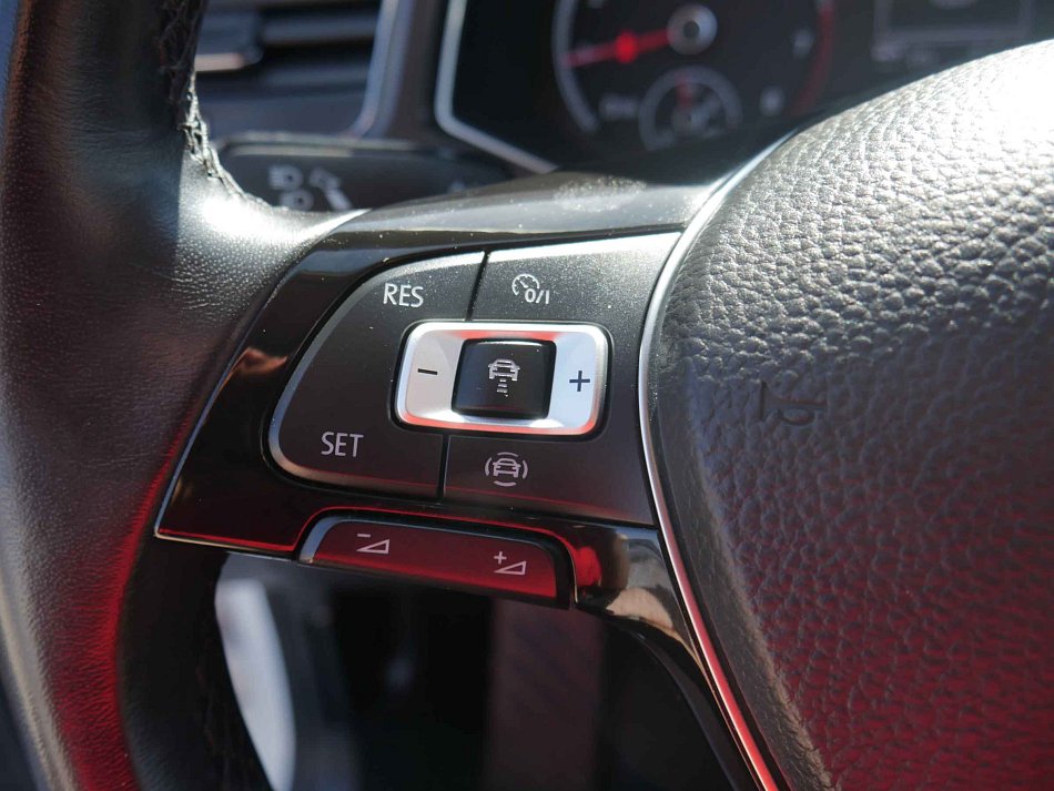 Volkswagen T-Roc 1.0TSi R-Line