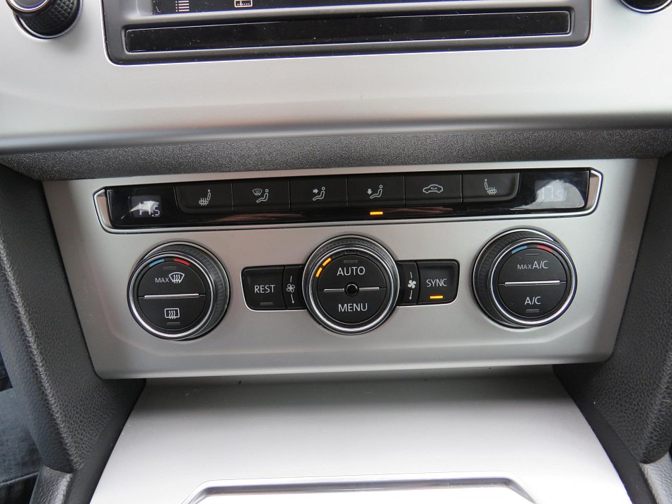 Volkswagen Passat 2.0TDi 