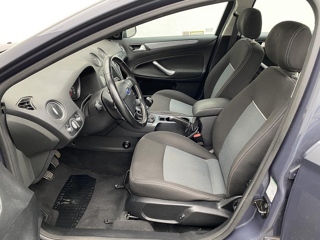 Ford Mondeo 2.0 TDCi X-Trend