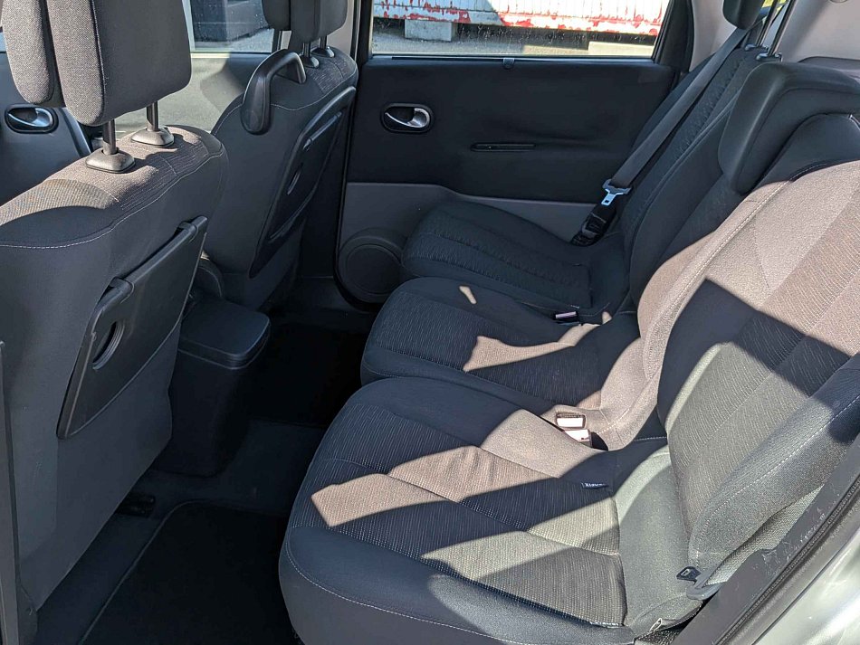Renault Scénic 1.6i  MEGANE SCENIC