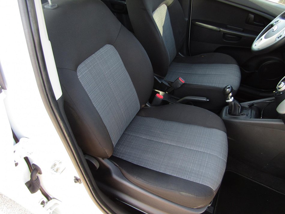 Kia Venga 1.4i 