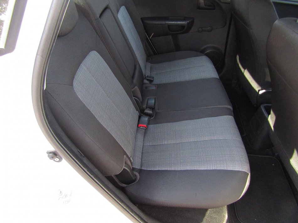 Kia Venga 1.4i 